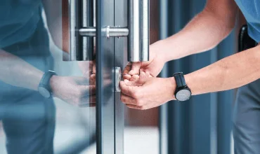 Apertura de puertas en Sevilla sin daños